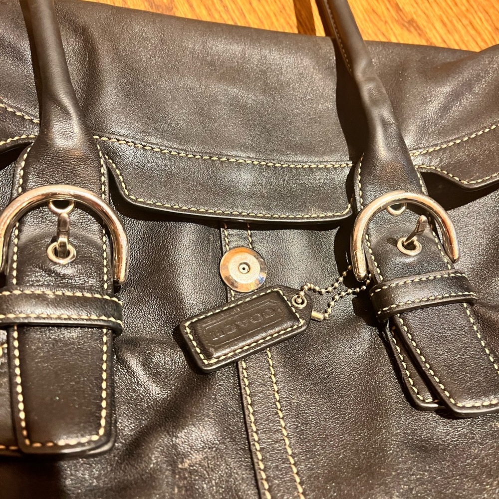 COACH SOHO BLACK LEATHER FLAP SATCHEL - Picture 7 of 8